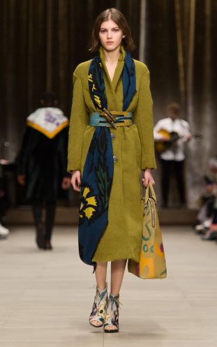 Burberry-Prorsum-Womenswear-Autumn_Winter-2014---Look-24