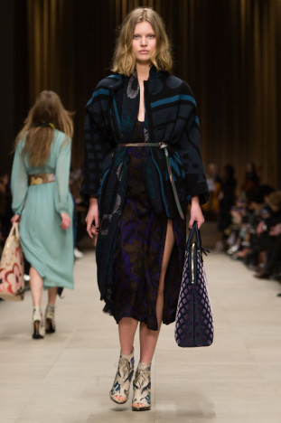 Burberry-Prorsum-Womenswear-Autumn_Winter-2014---Look-34