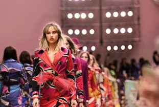 Burberry Prorsum Womenswear Spring Summer 2015 Sho 001