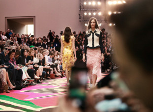 Burberry Prorsum Womenswear Spring Summer 2015 Sho 014