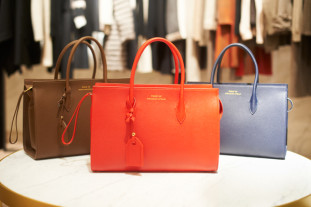 The iconic PAULE KA TRAPEZE bag i