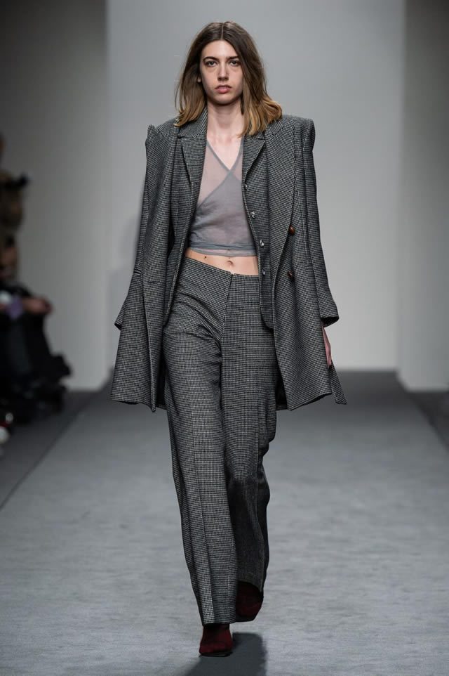 Angelia Ami - Fashion Show FW 19