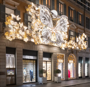 The Christmas Magic of Dior: @Courtesy