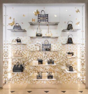 The Christmas Magic of Dior: @Courtesy