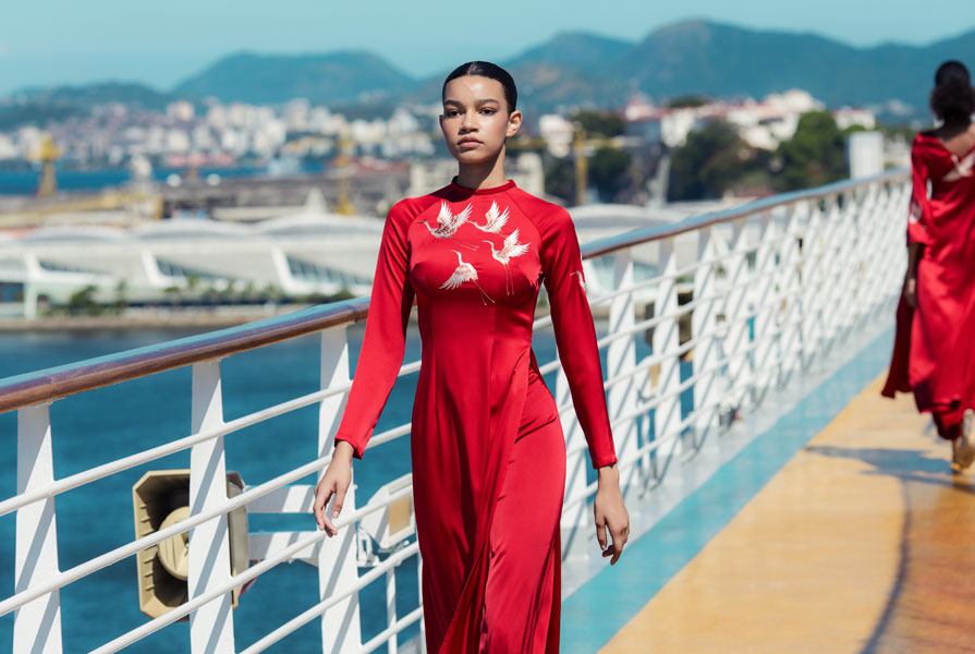 Jessica Minh Anh - fashion Show - @Courtesy